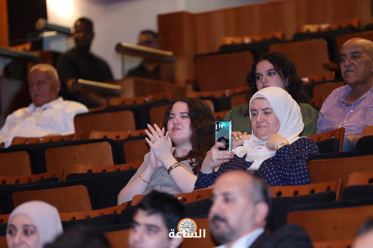 Madar Al-Saa Images 0.5123486775231418