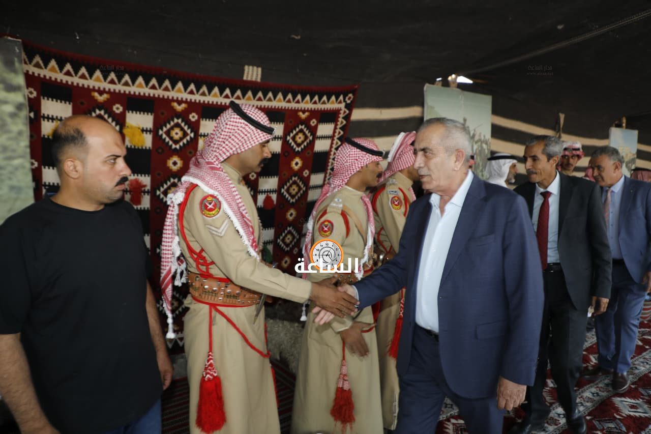Madar Al-Saa Images 0.10597526693585646