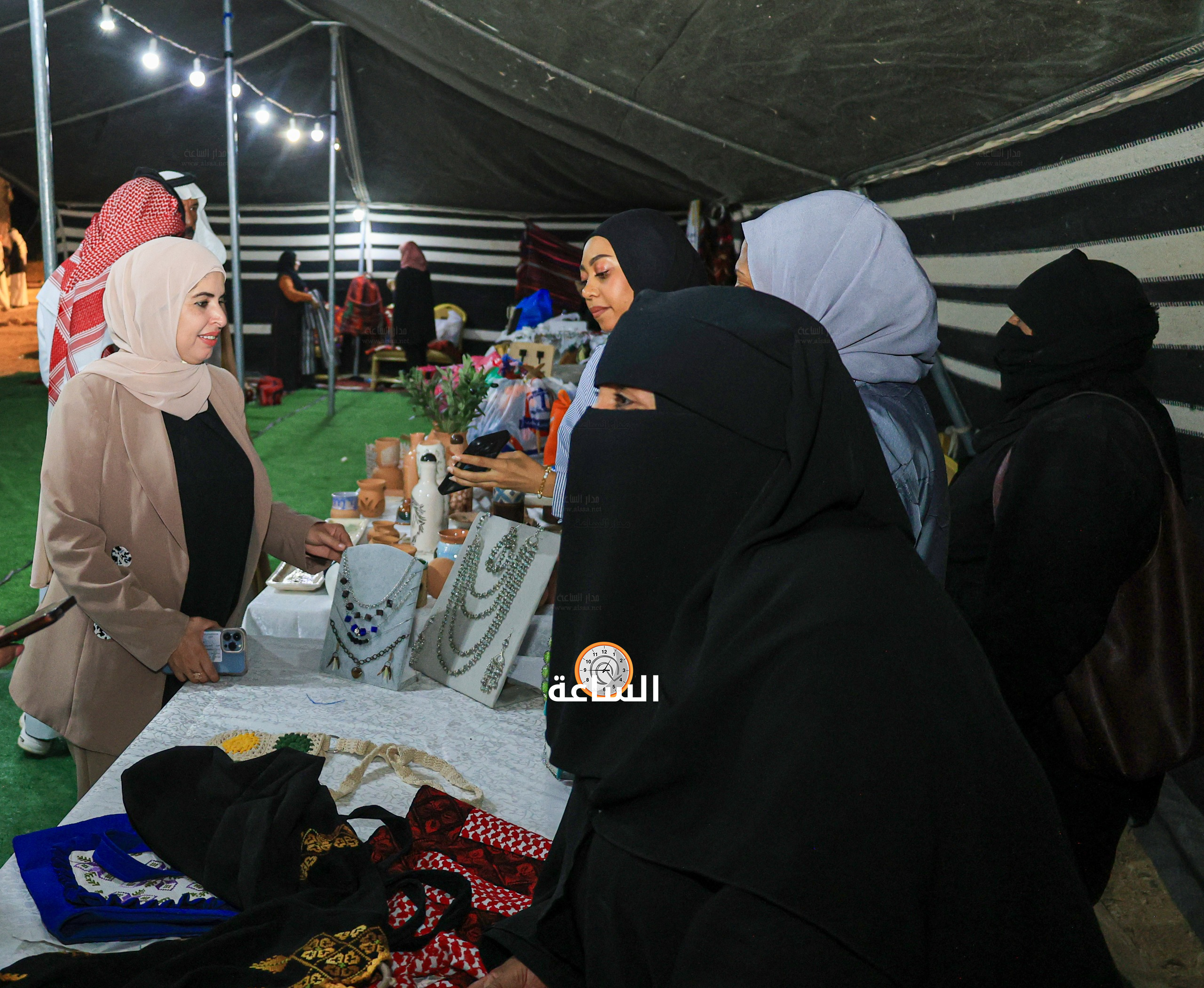 Madar Al-Saa Images 0.5513555821319674