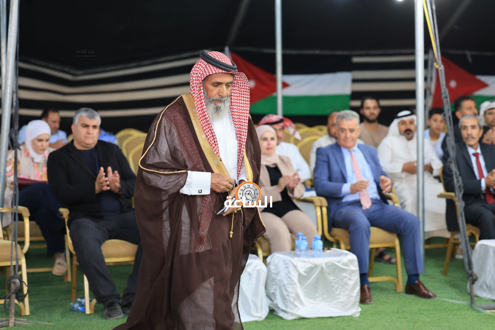 Madar Al-Saa Images 0.4849088242457805