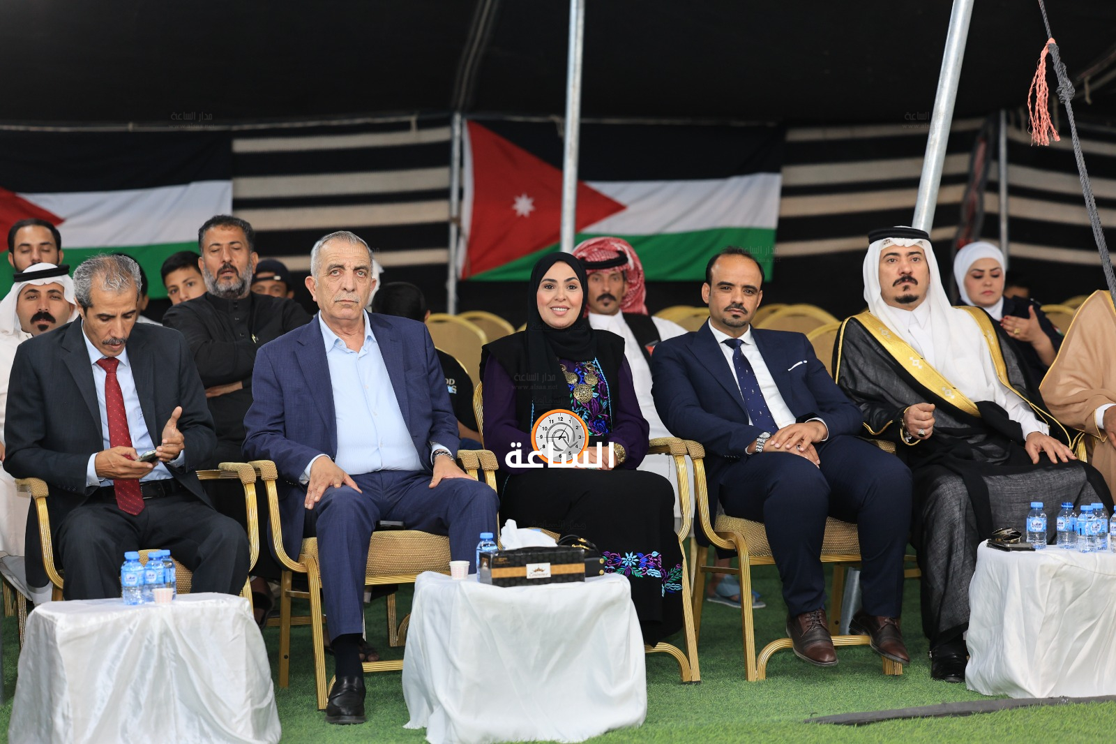Madar Al-Saa Images 0.34059142932848996