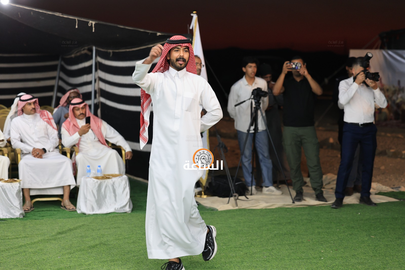 Madar Al-Saa Images 0.3673864542261226