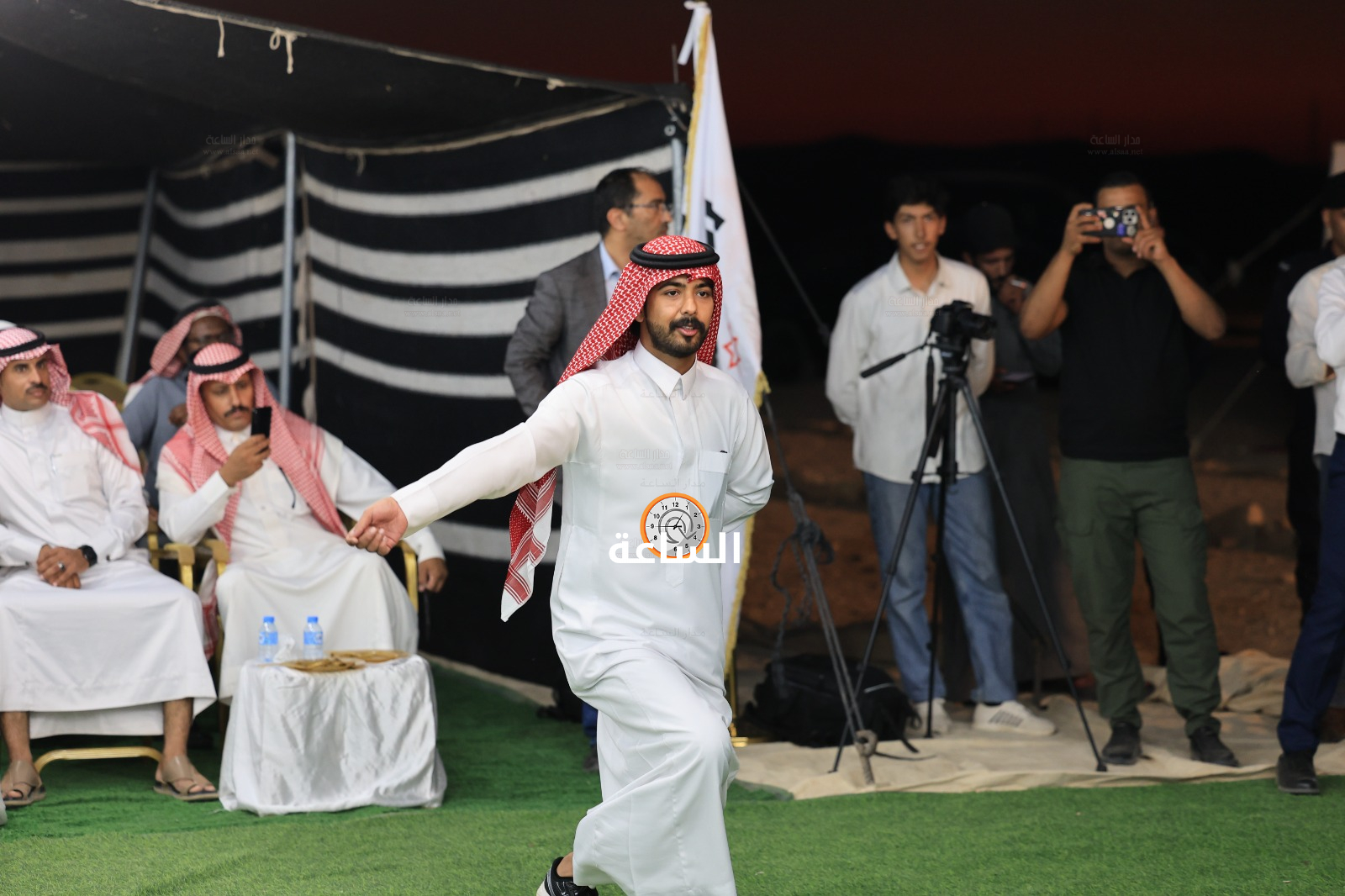 Madar Al-Saa Images 0.9613106456664436