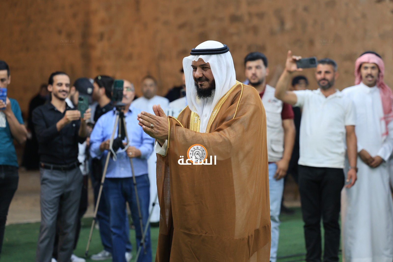 Madar Al-Saa Images 0.9244730422211546