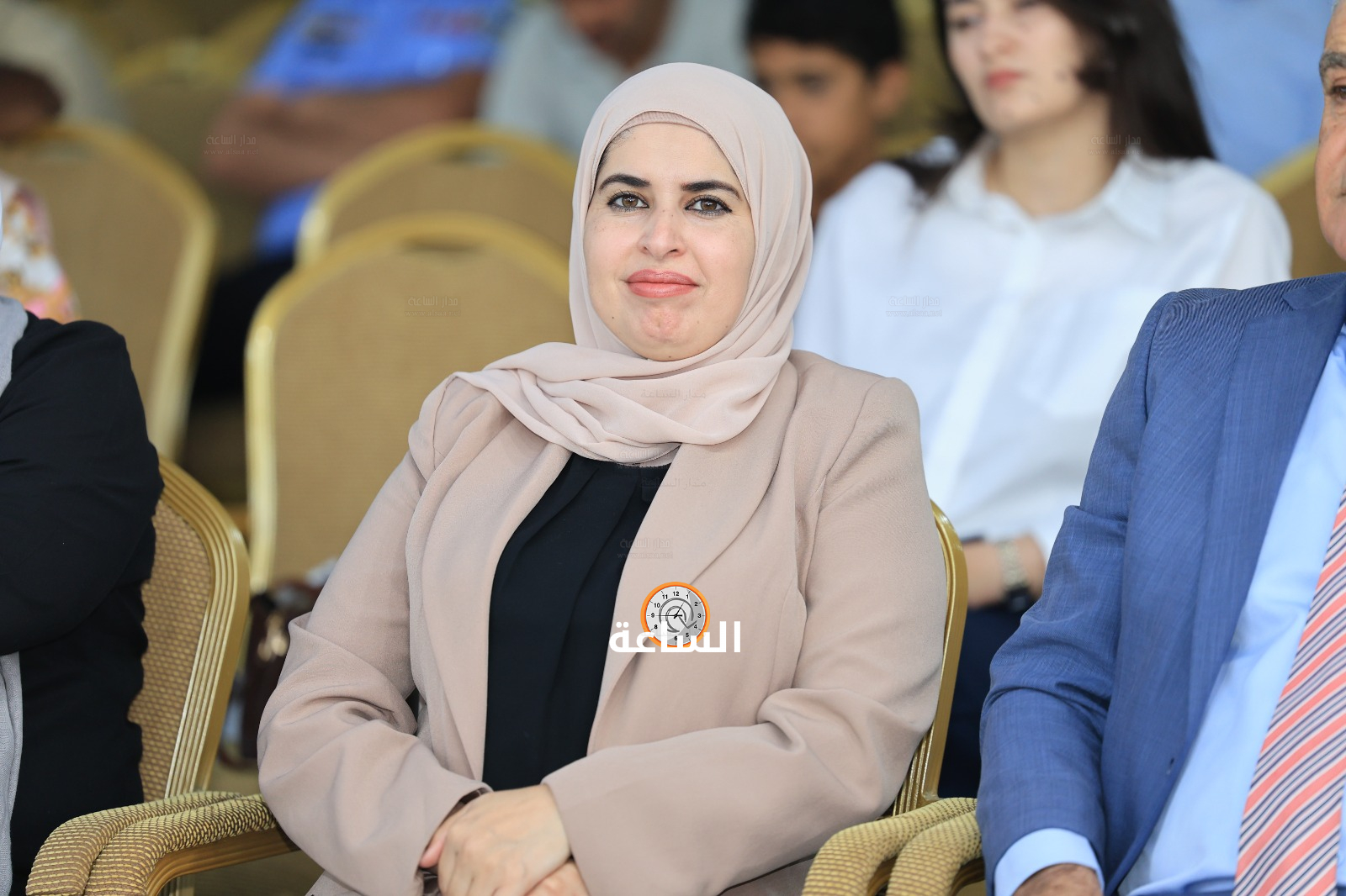 Madar Al-Saa Images 0.46874489003275566