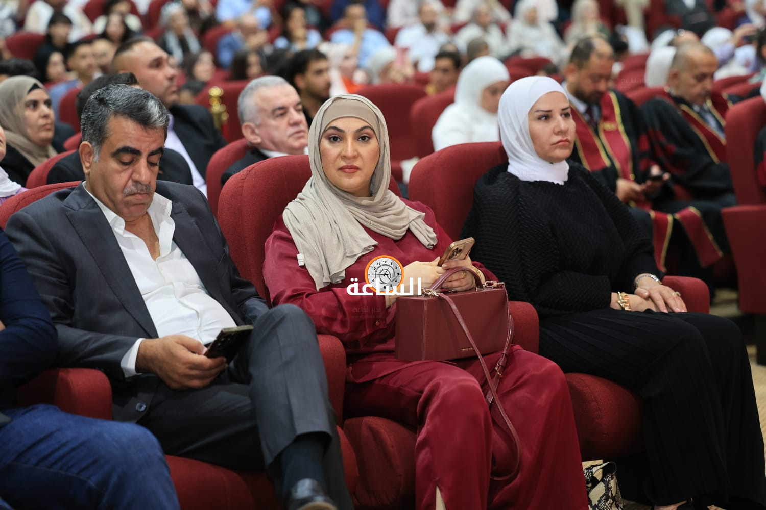 Madar Al-Saa Images 0.2629670536857399