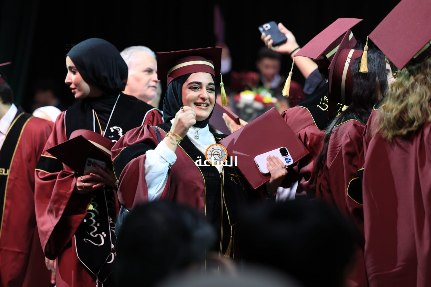 Madar Al-Saa Images 0.7070343239303489