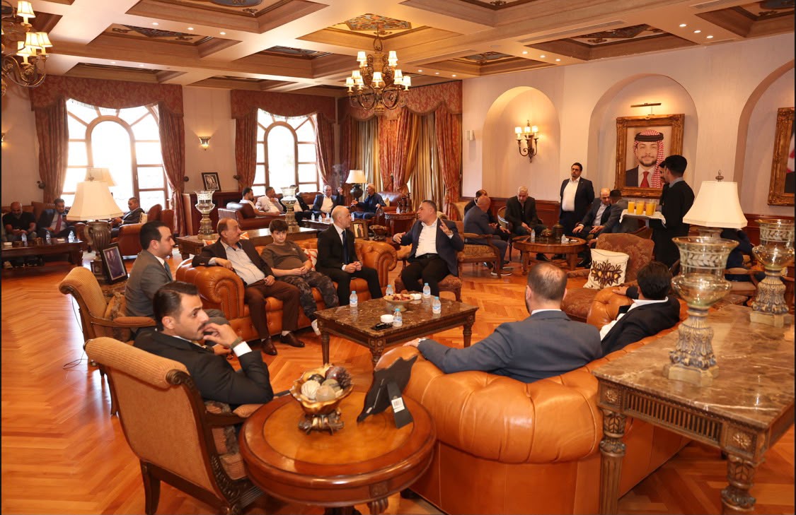 Madar Al-Saa Images 0.8312397422952742