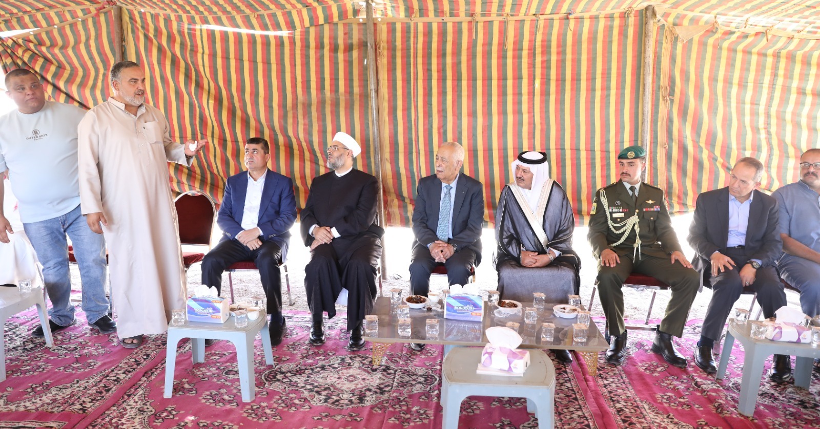 Madar Al-Saa Images 0.25335317190920137