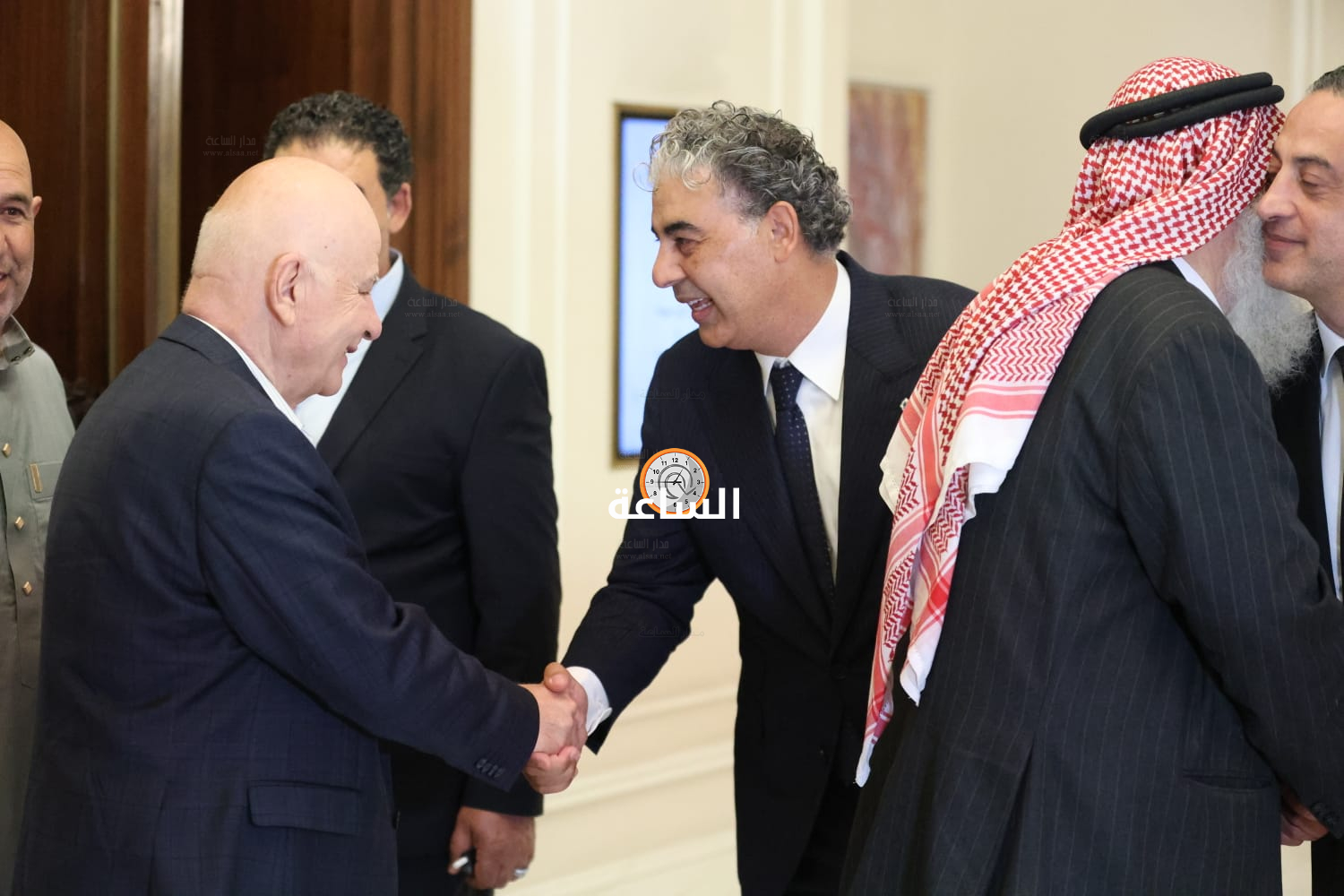 Madar Al-Saa Images 0.38100901774320883