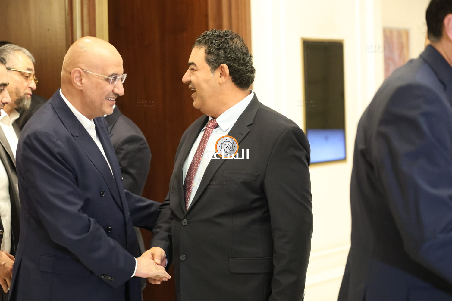 Madar Al-Saa Images 0.25873053379355326