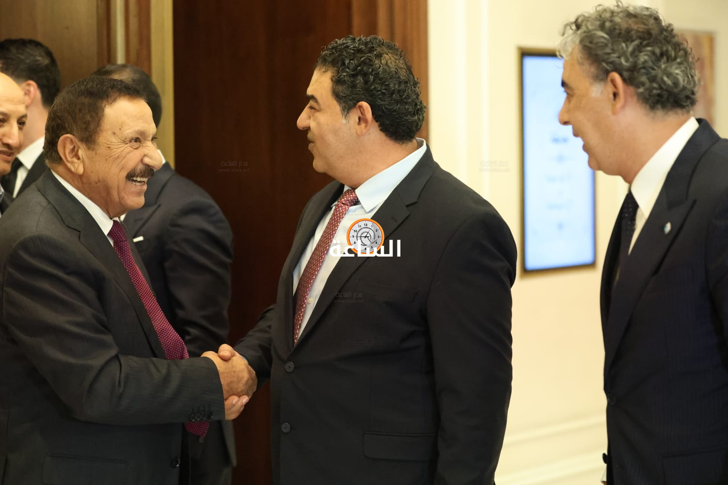 Madar Al-Saa Images 0.6468008263443594