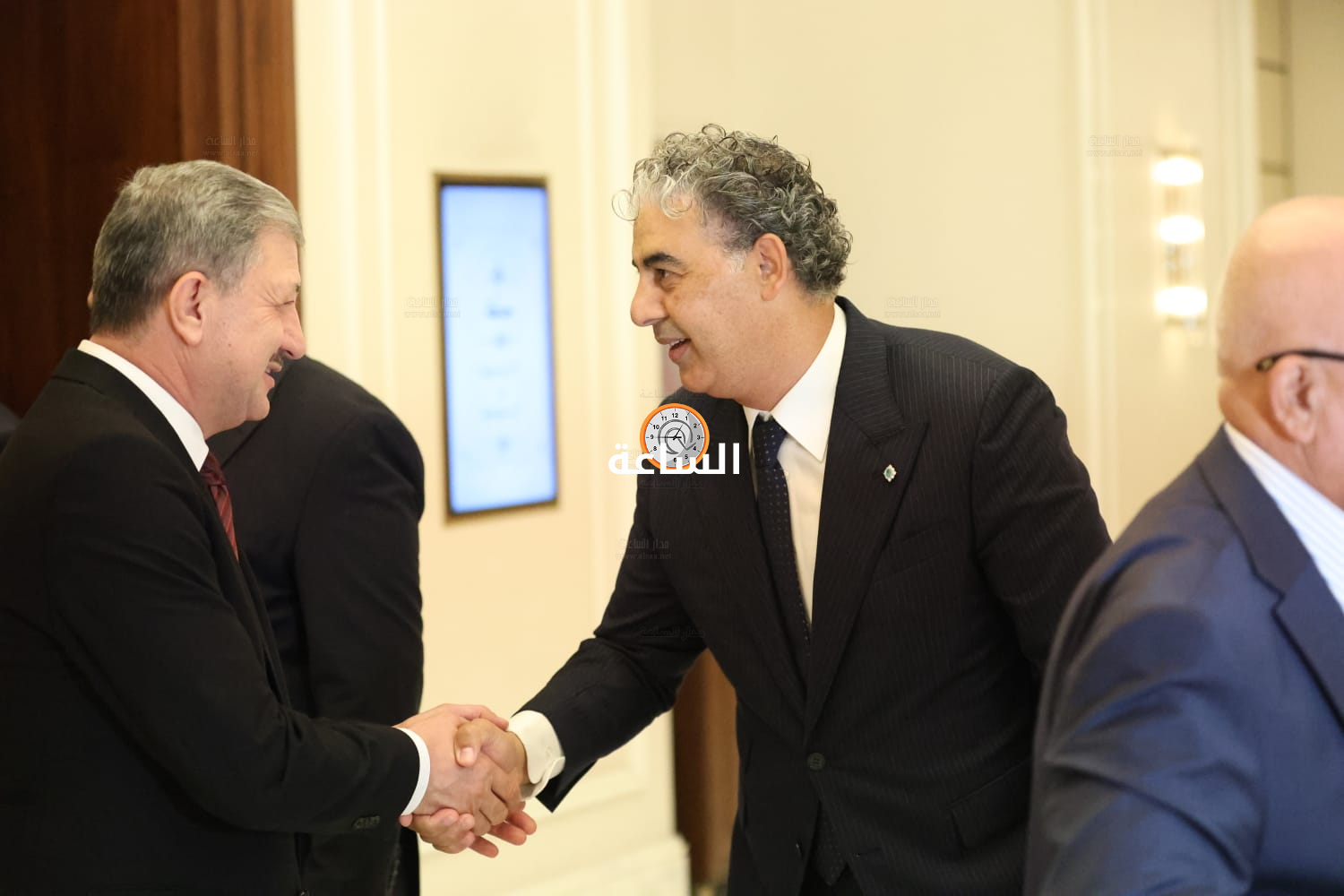 Madar Al-Saa Images 0.4656596391529474