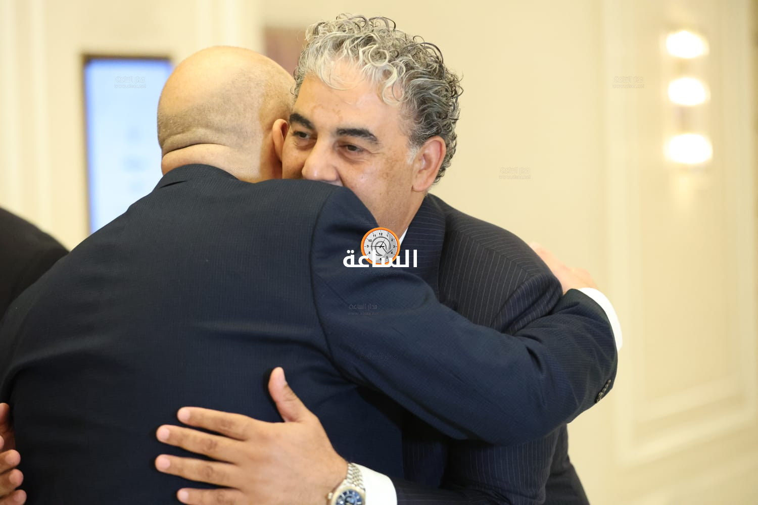 Madar Al-Saa Images 0.373032678582763