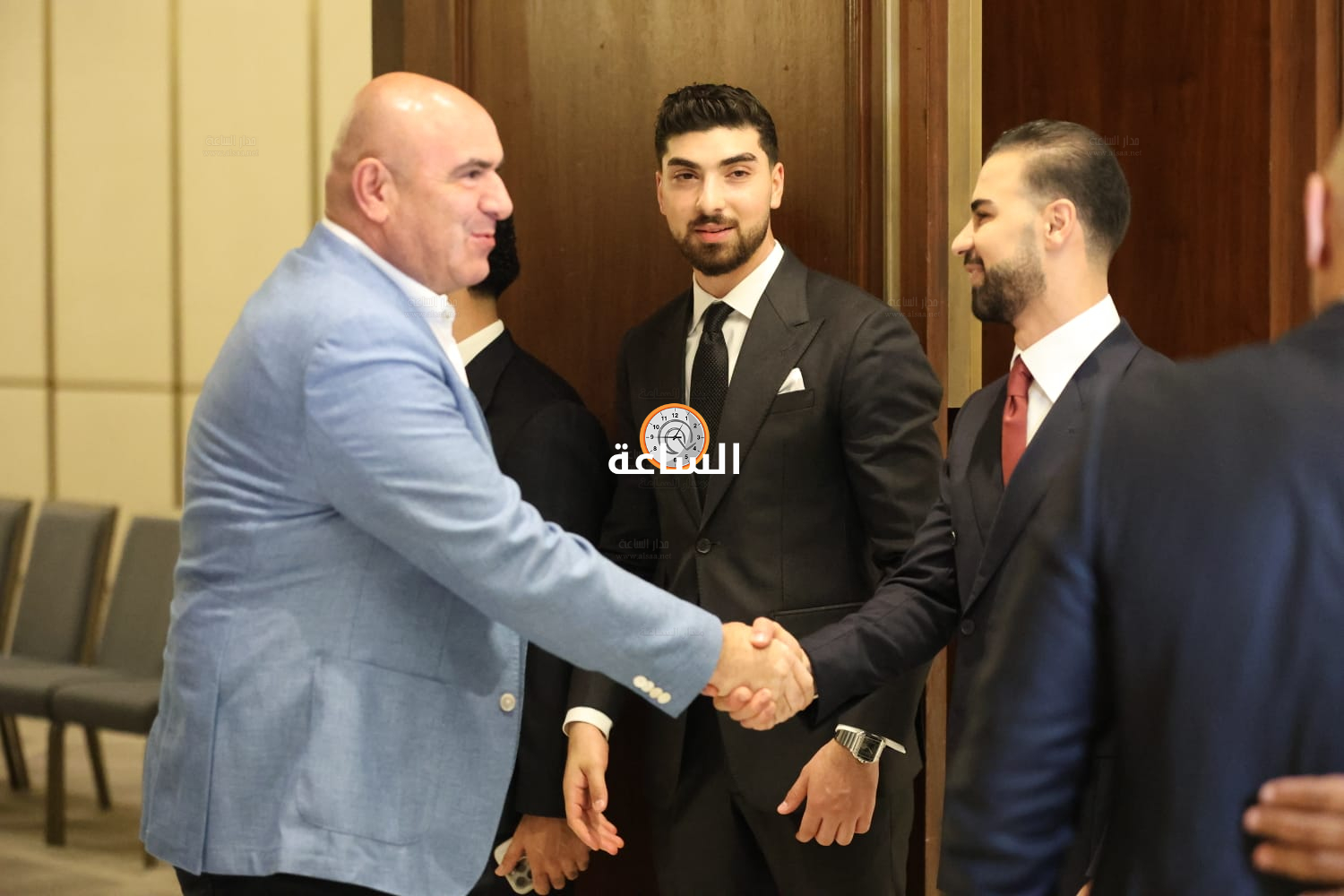 Madar Al-Saa Images 0.4170524563603436