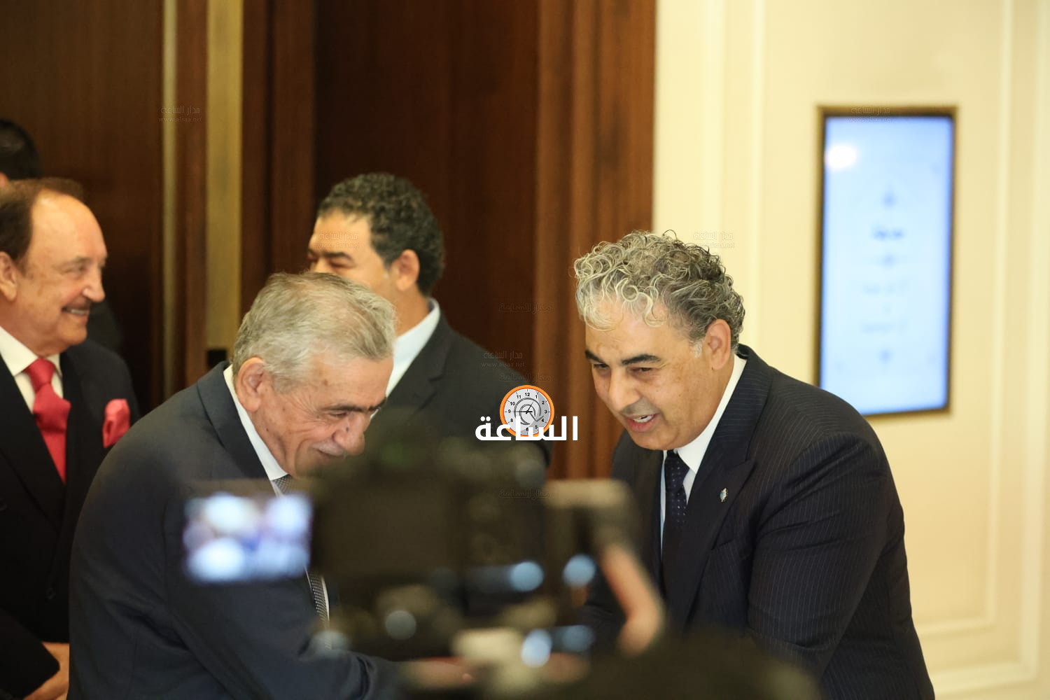 Madar Al-Saa Images 0.10666088513923289