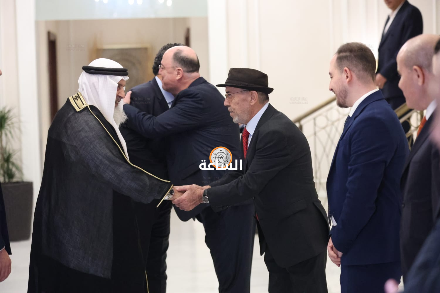 Madar Al-Saa Images 0.18426846916854034