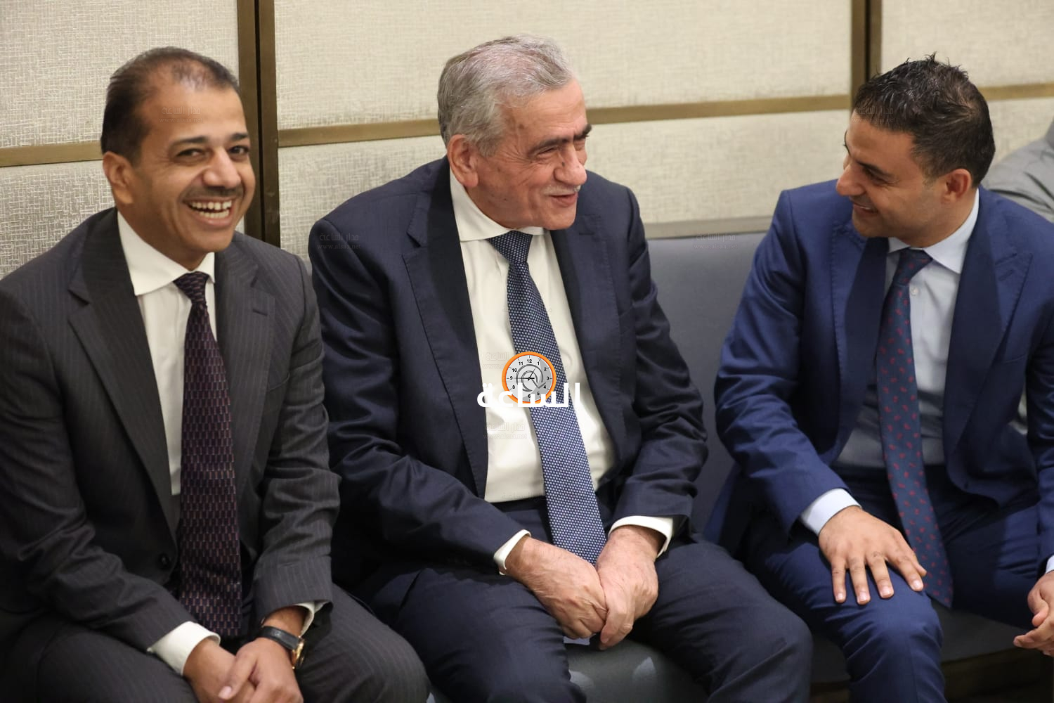 Madar Al-Saa Images 0.7123920197503116