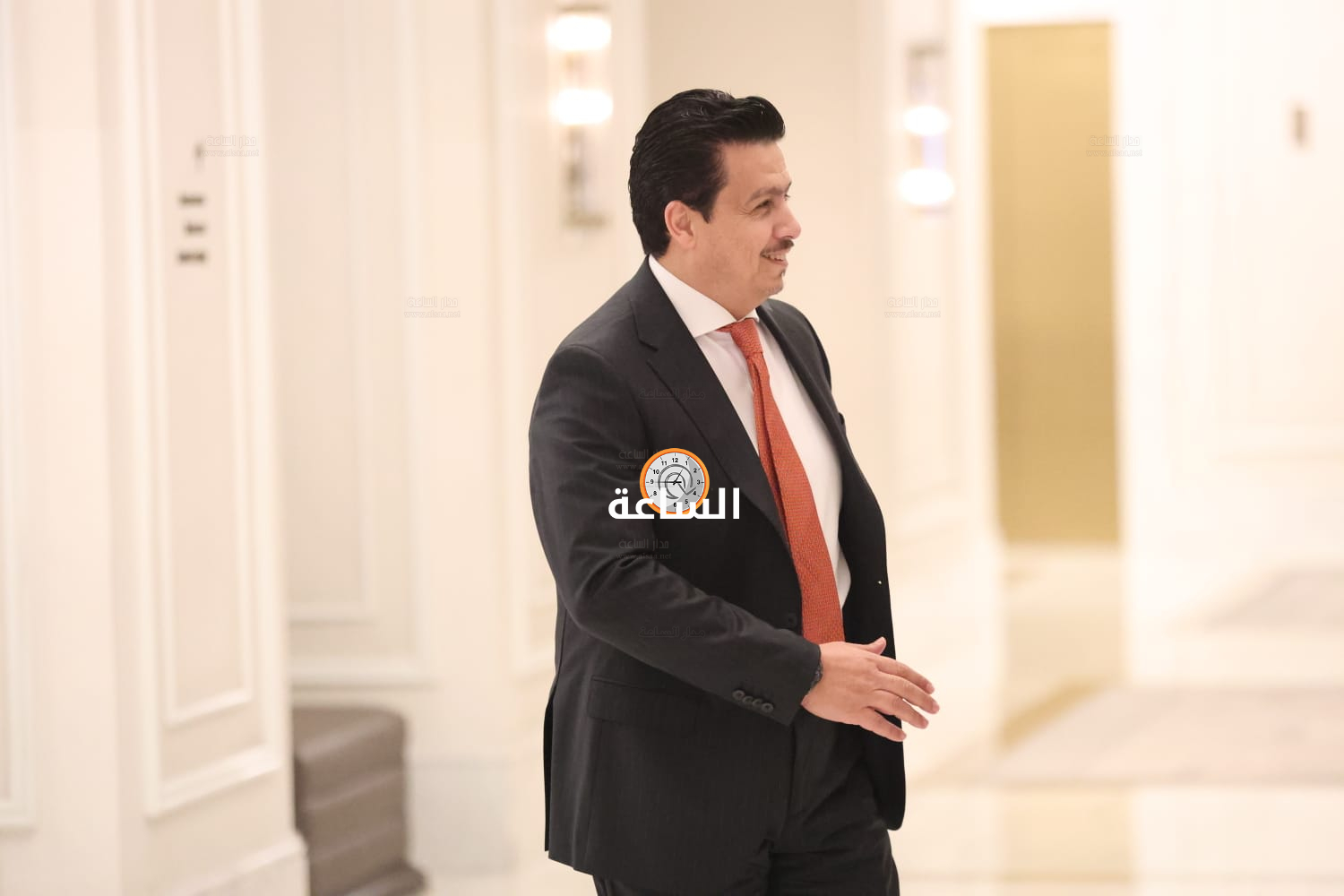 Madar Al-Saa Images 0.05608860275931393