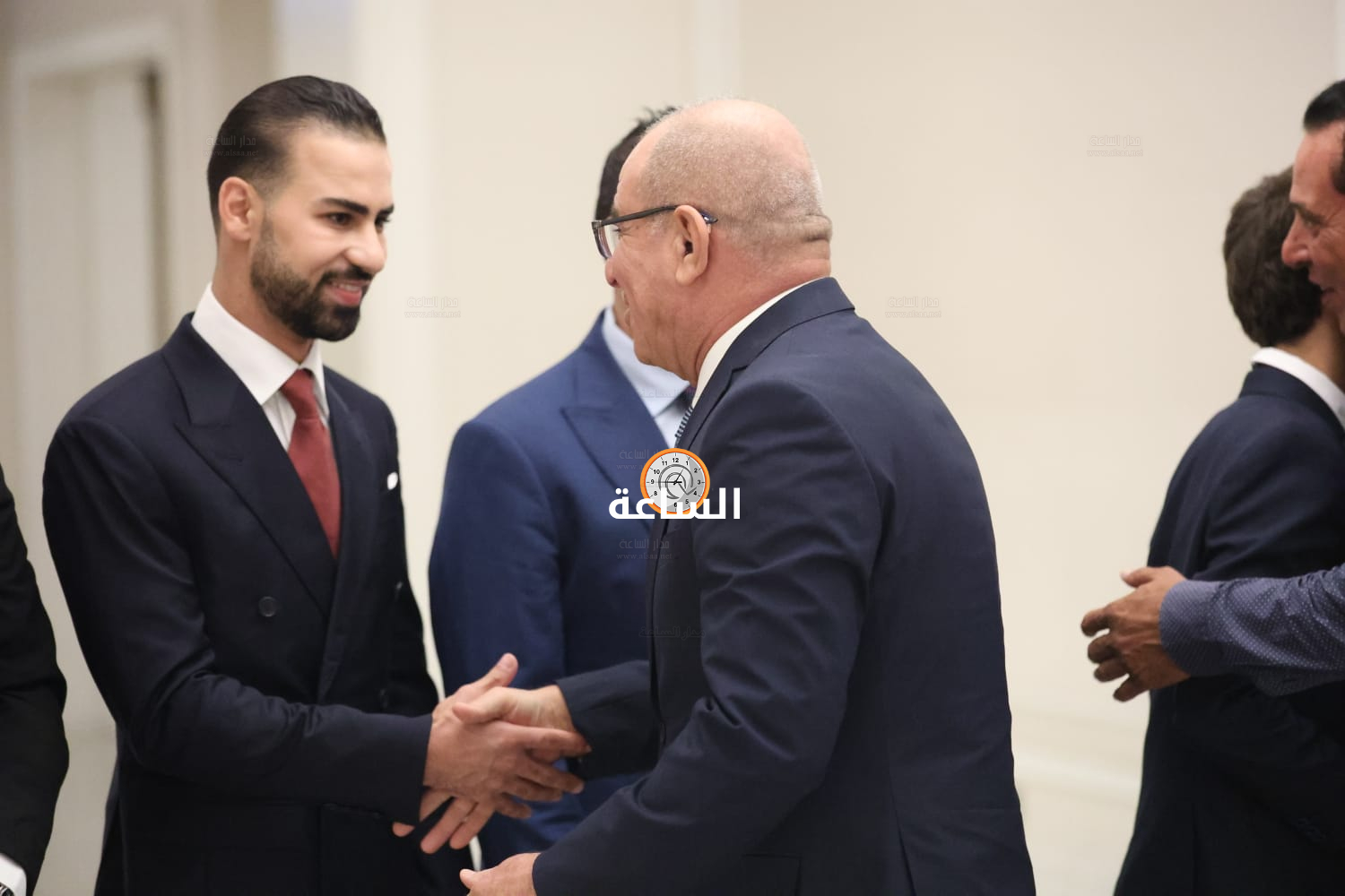 Madar Al-Saa Images 0.1812870771256847