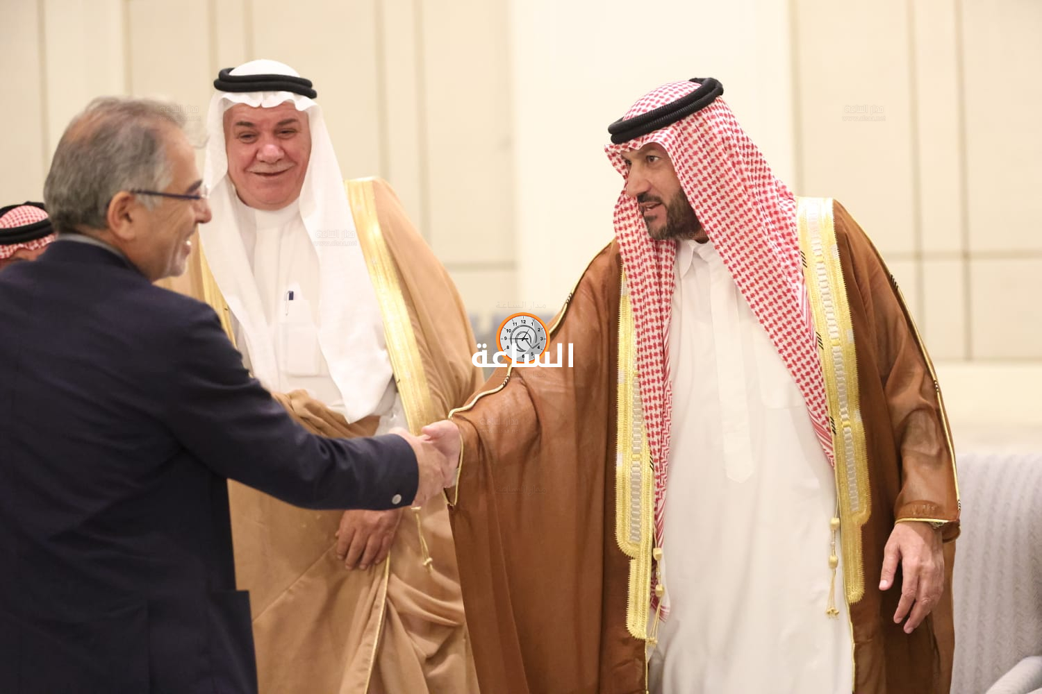 Madar Al-Saa Images 0.47426611248774964