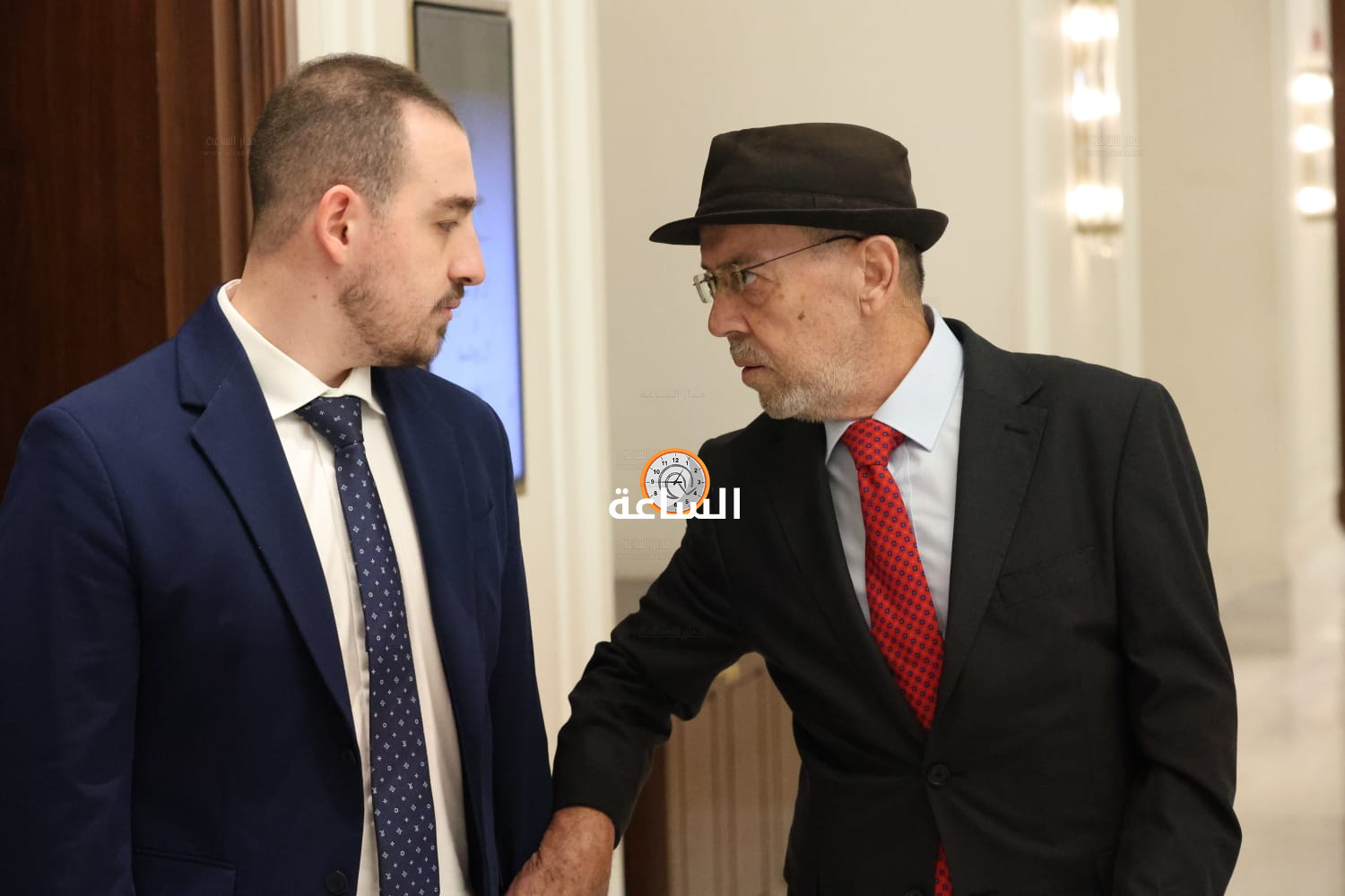 Madar Al-Saa Images 0.820699080691012
