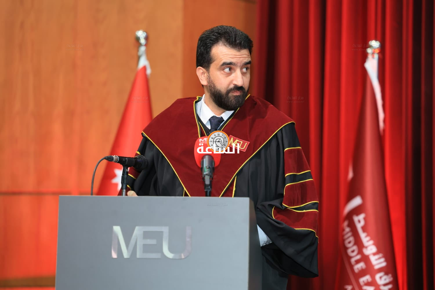 Madar Al-Saa Images 0.450982563368467