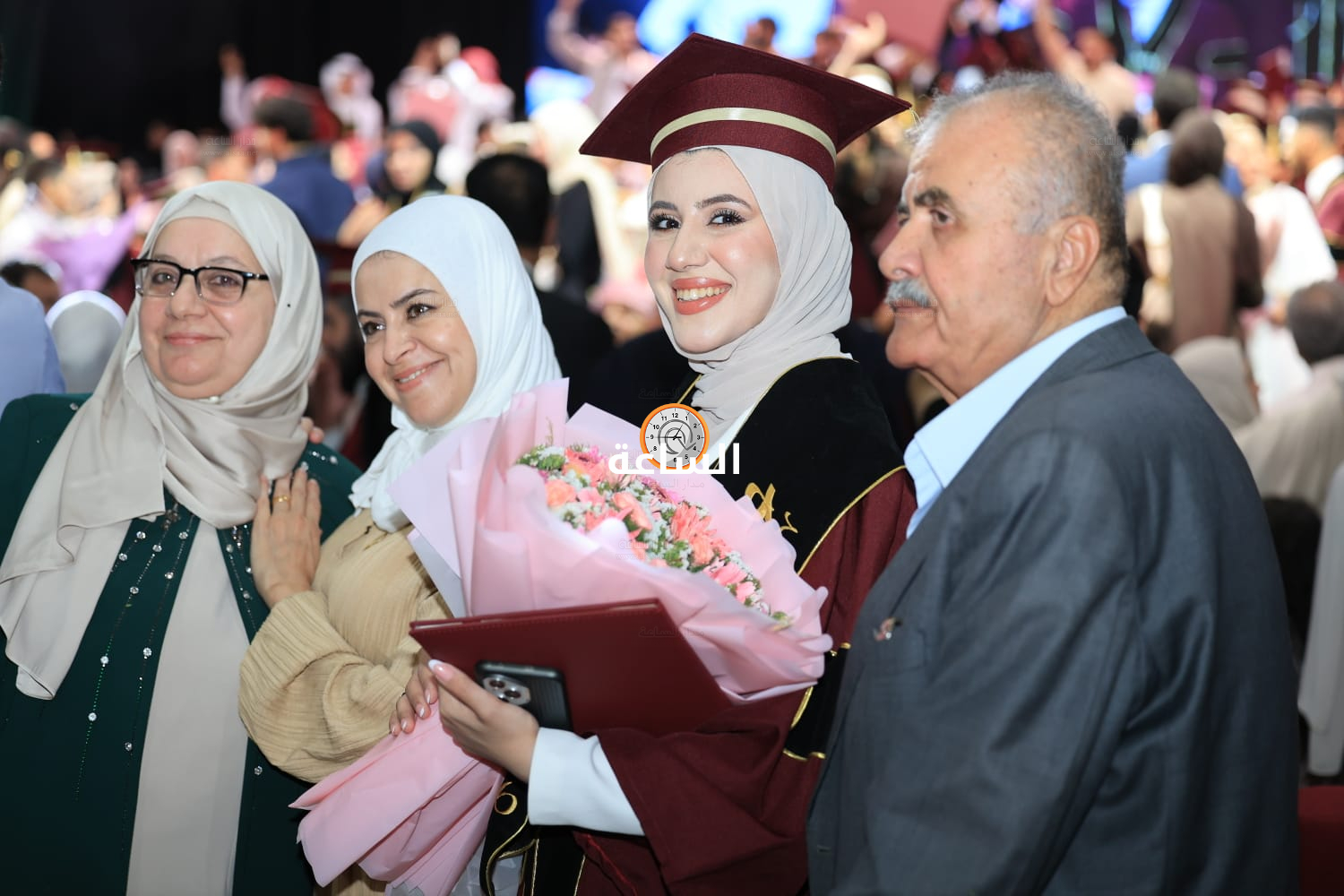 Madar Al-Saa Images 0.9549092384774567