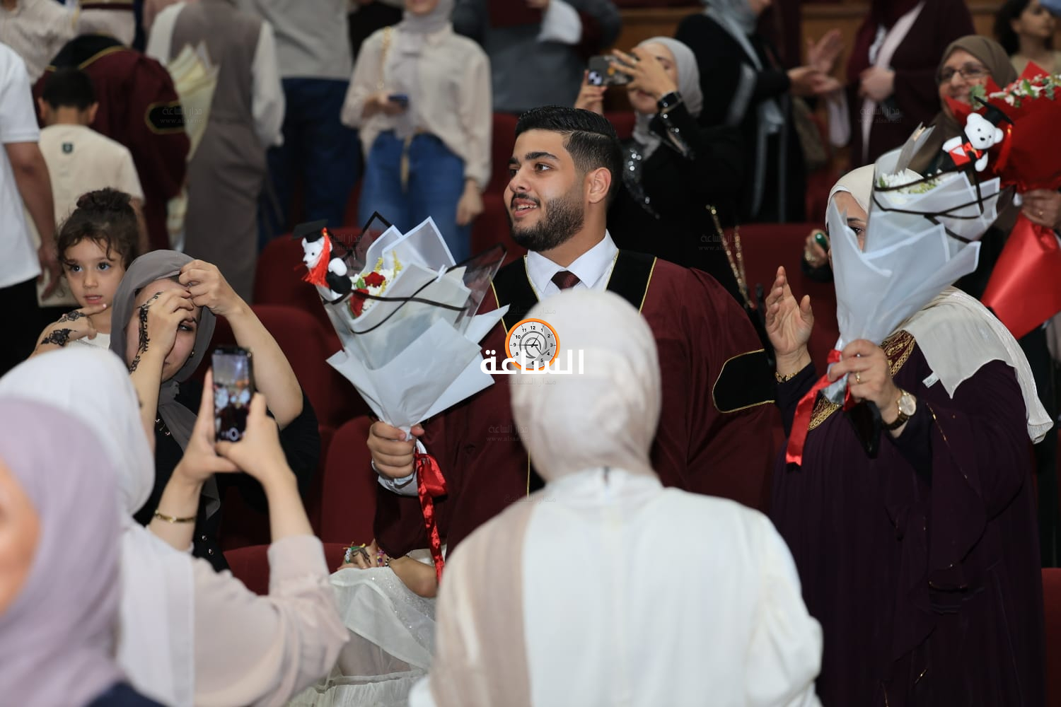 Madar Al-Saa Images 0.5765313360883769