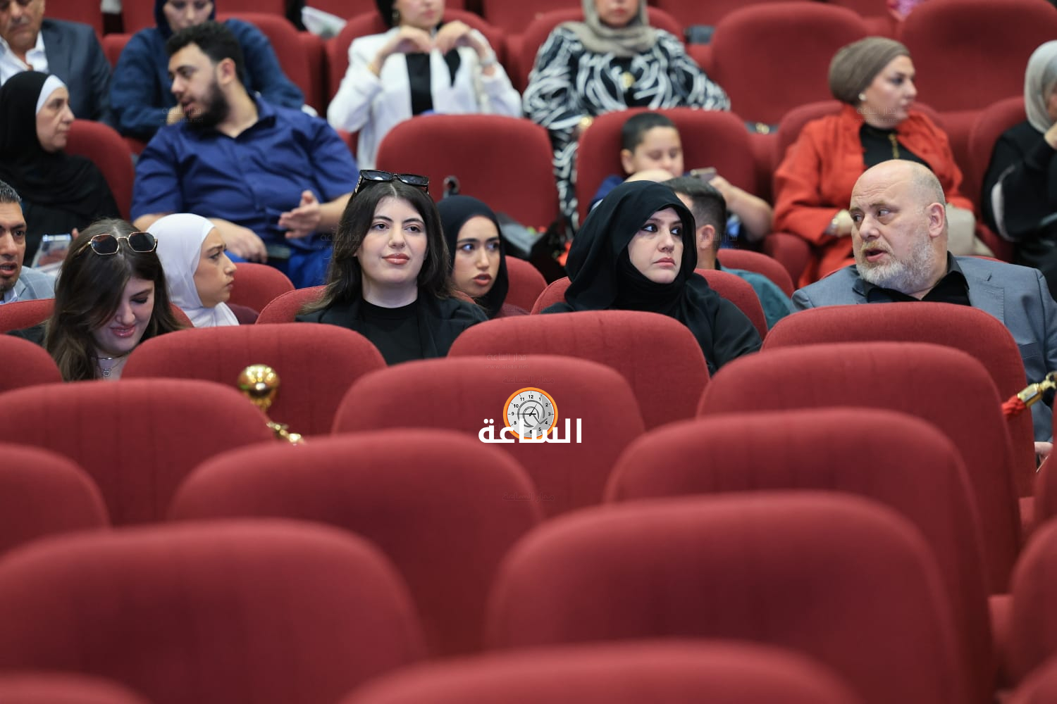 Madar Al-Saa Images 0.16470718747975965