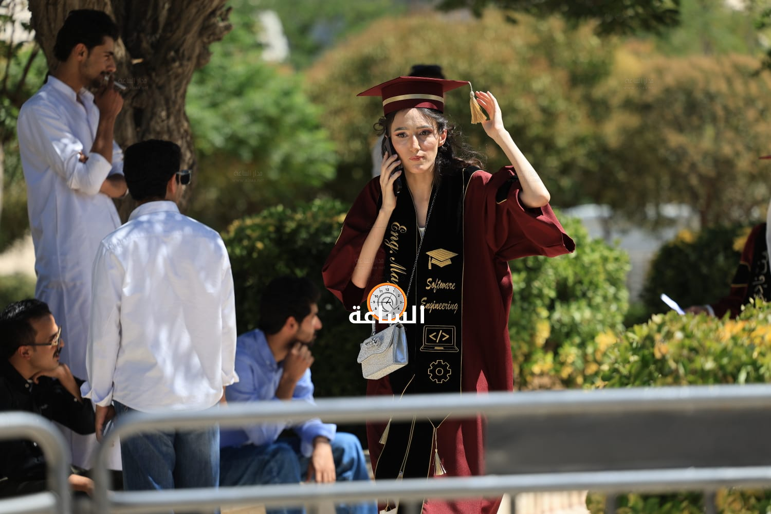 Madar Al-Saa Images 0.4375511540374516