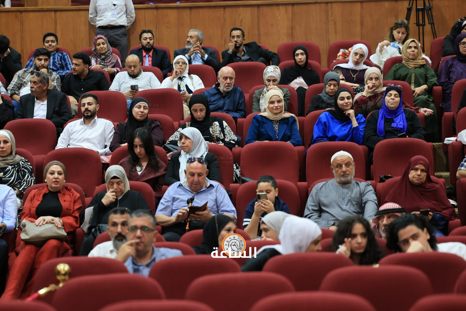 Madar Al-Saa Images 0.54952585383027