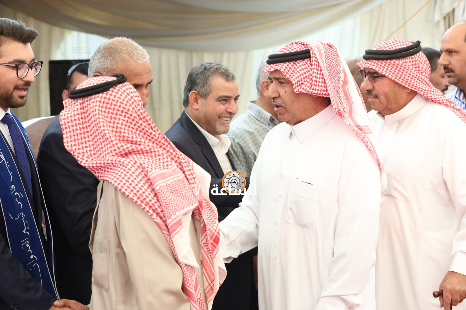 Madar Al-Saa Images 0.5108297086670508