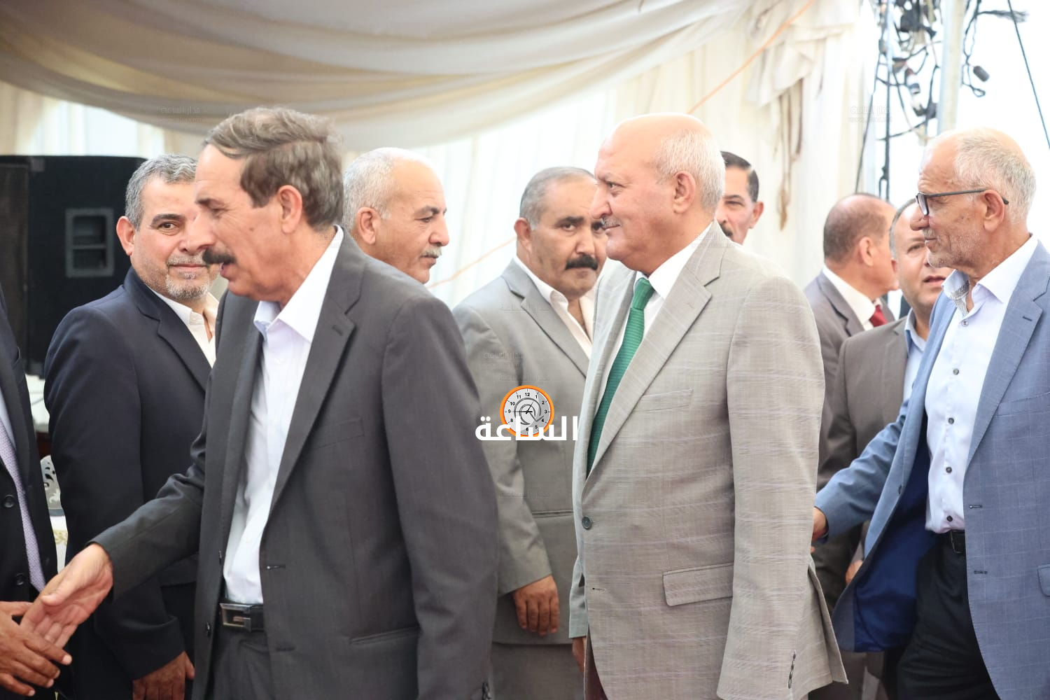 Madar Al-Saa Images 0.7903577324514478