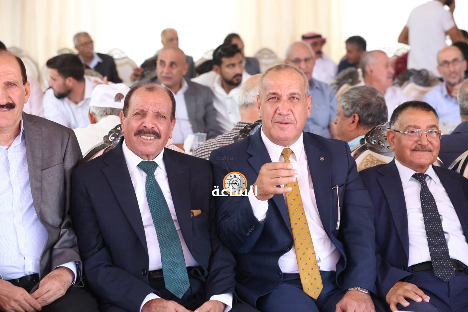 Madar Al-Saa Images 0.9792627221537304