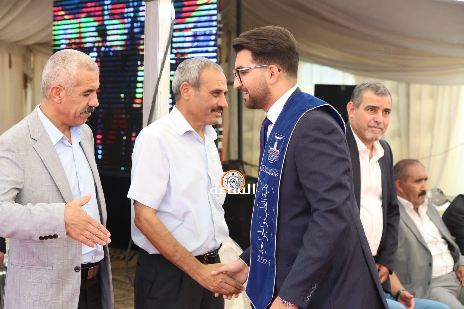 Madar Al-Saa Images 0.4031868299001288