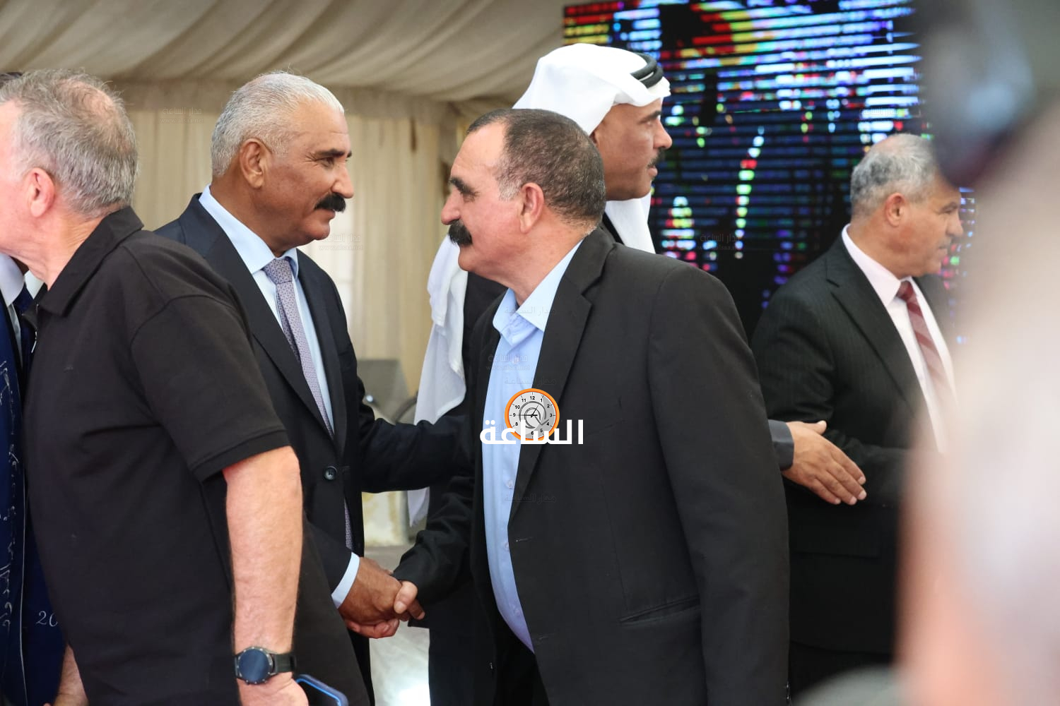 Madar Al-Saa Images 0.012454425145124515