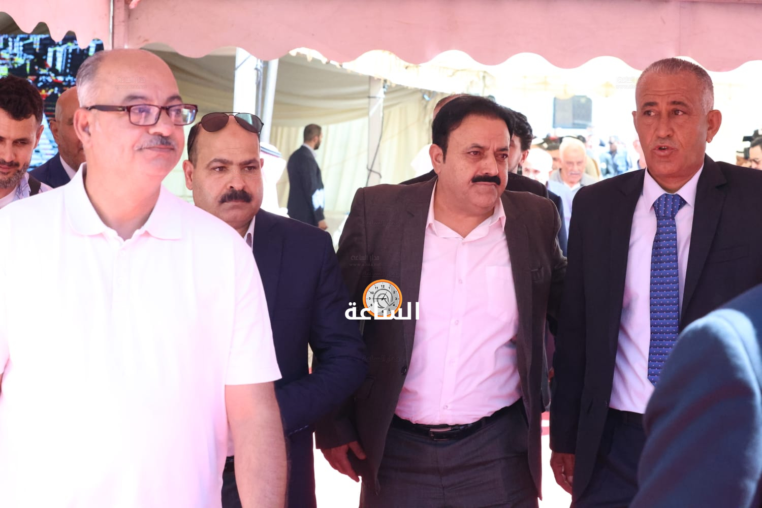 Madar Al-Saa Images 0.5144584758134567