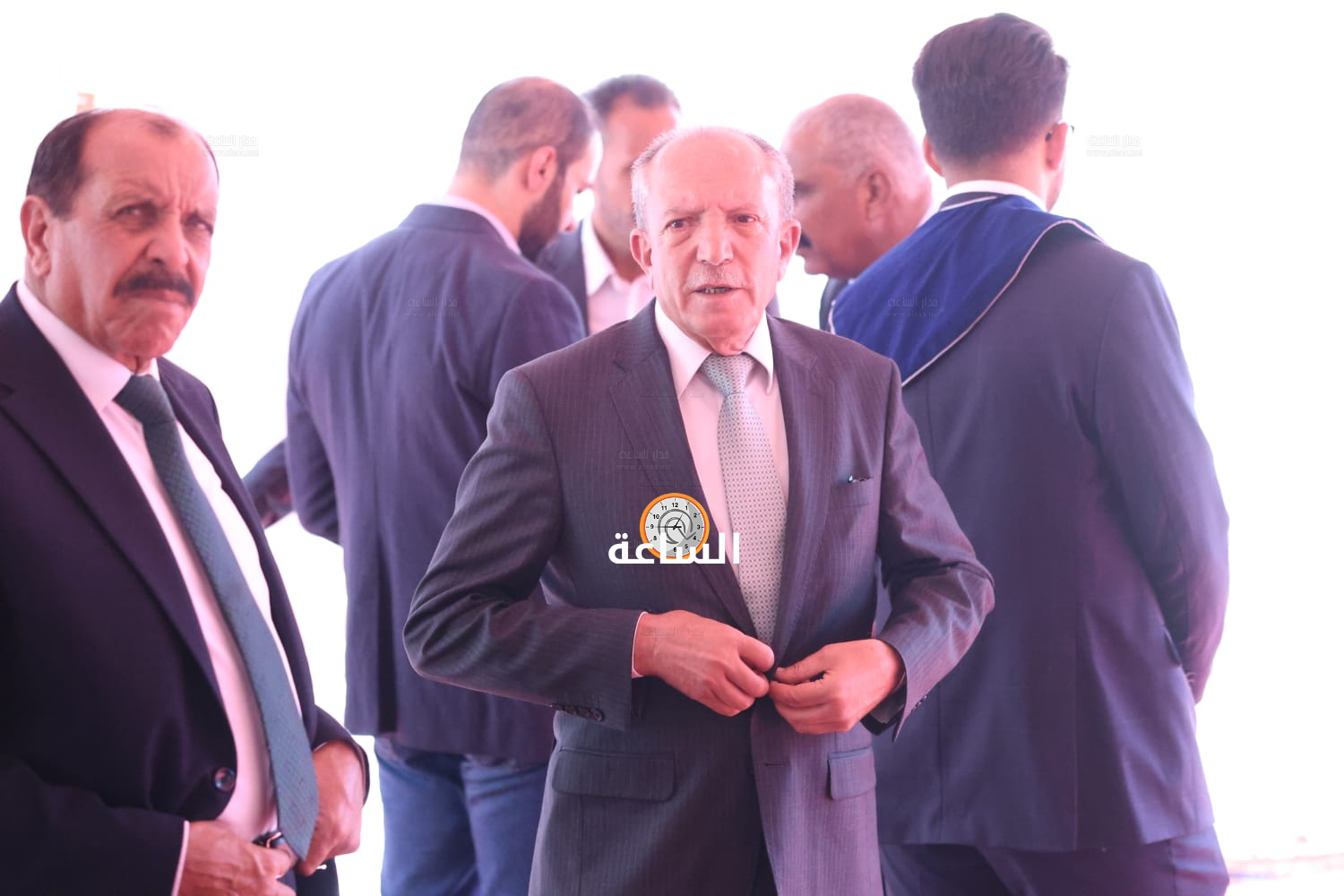 Madar Al-Saa Images 0.4821790365288967