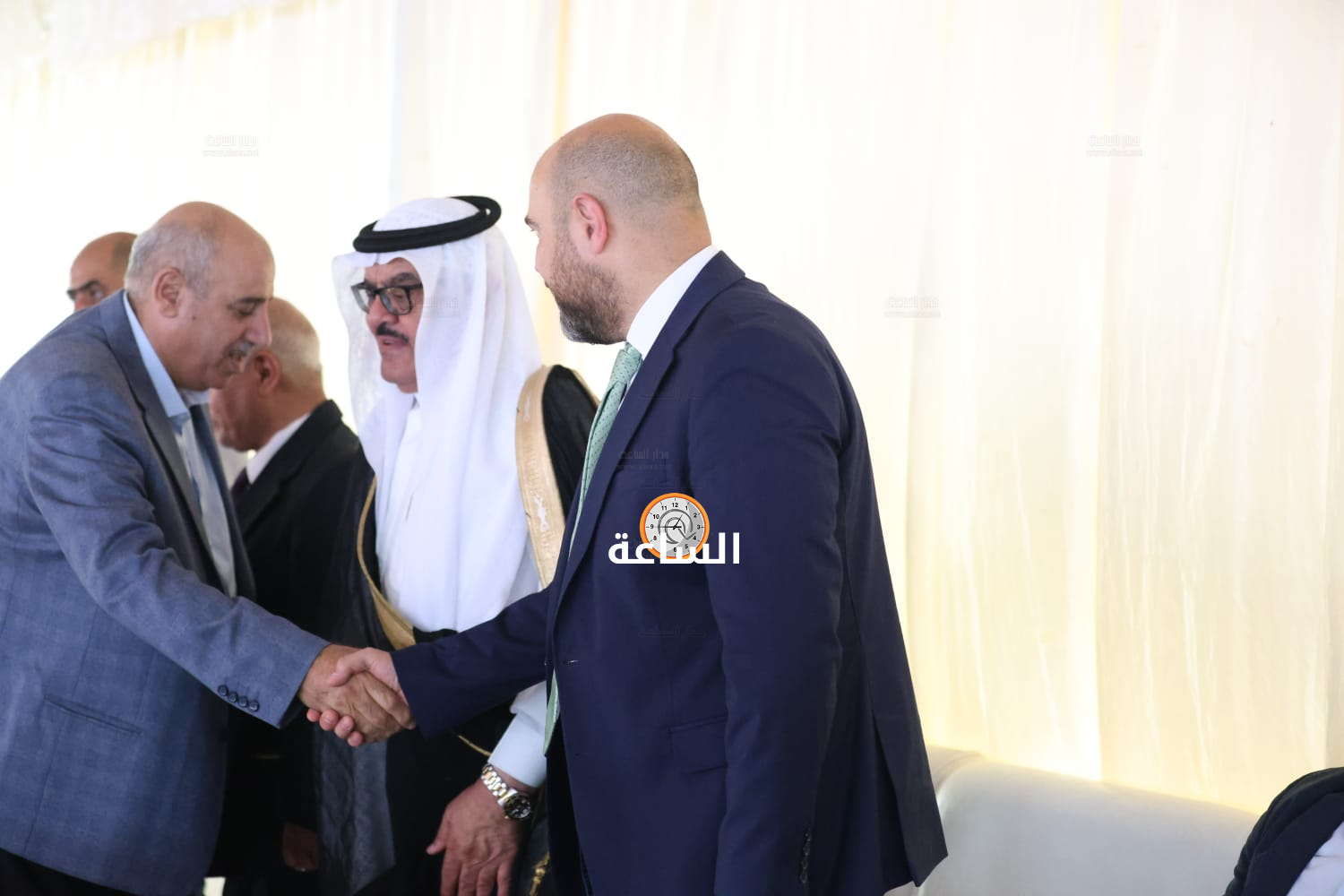 Madar Al-Saa Images 0.0012141732158584828
