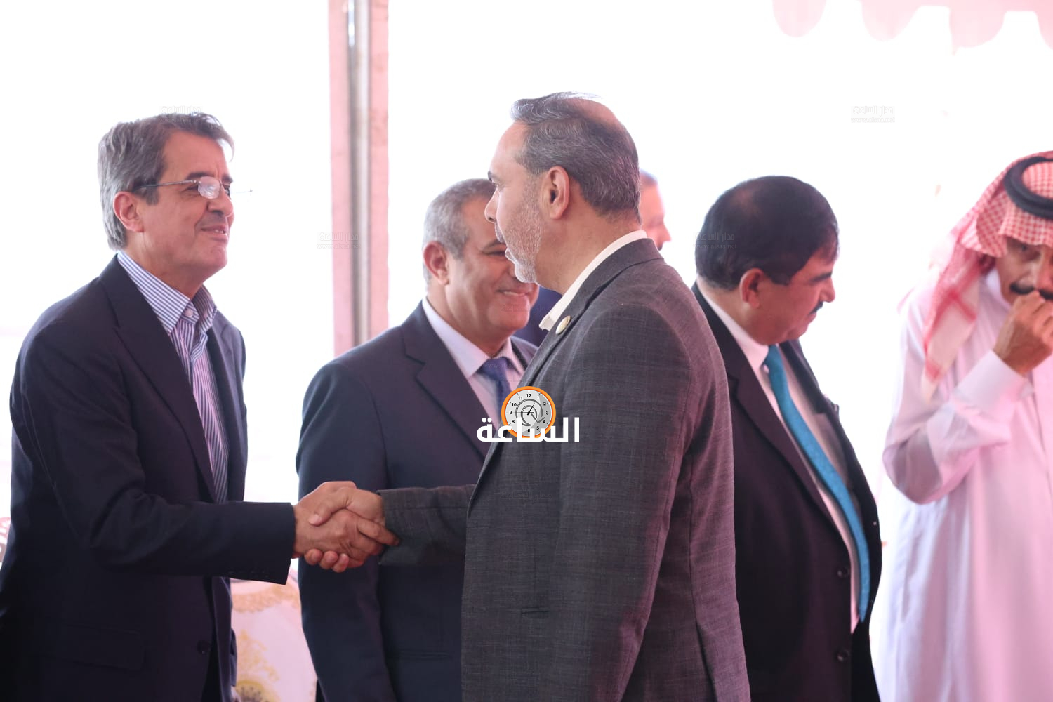 Madar Al-Saa Images 0.32073510210908074