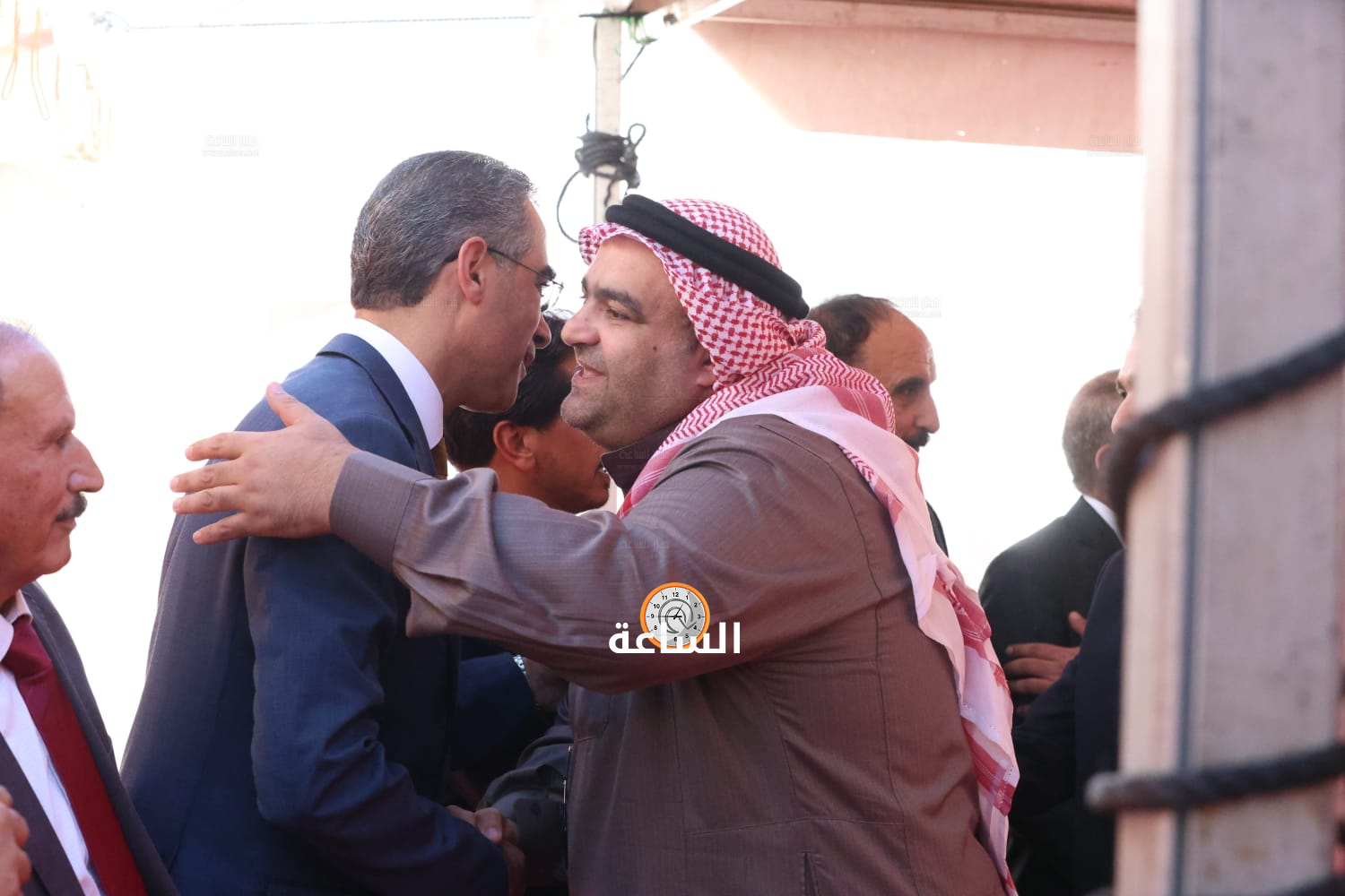Madar Al-Saa Images 0.42166185486087315
