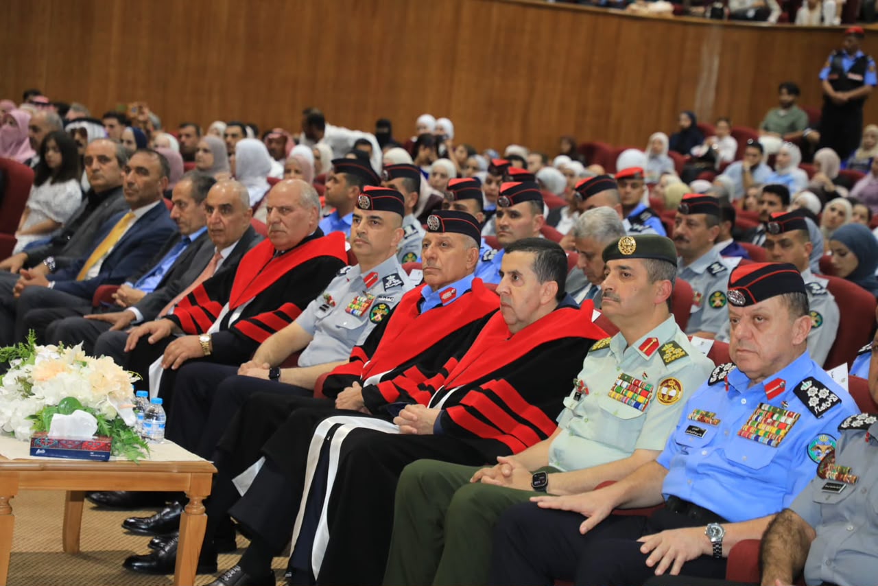 Madar Al-Saa Images 0.9407053560688129