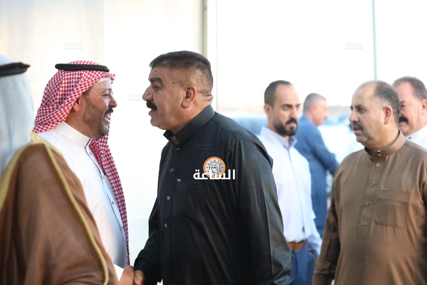 Madar Al-Saa Images 0.04204153981579317