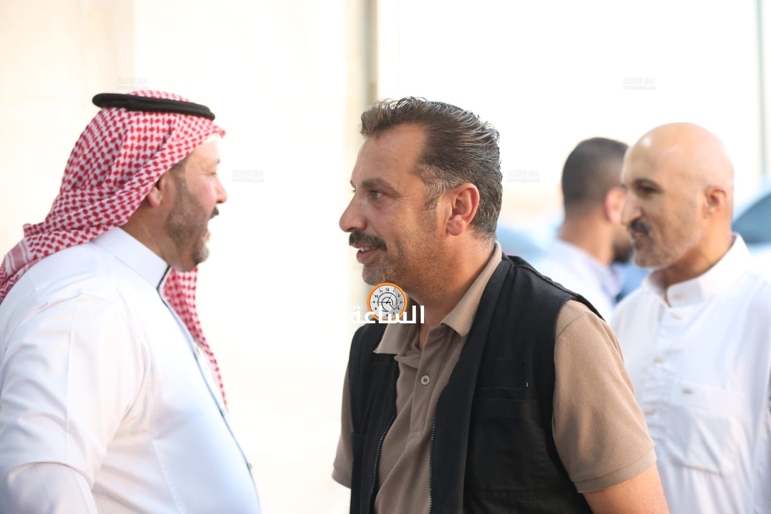 Madar Al-Saa Images 0.8240363956559237