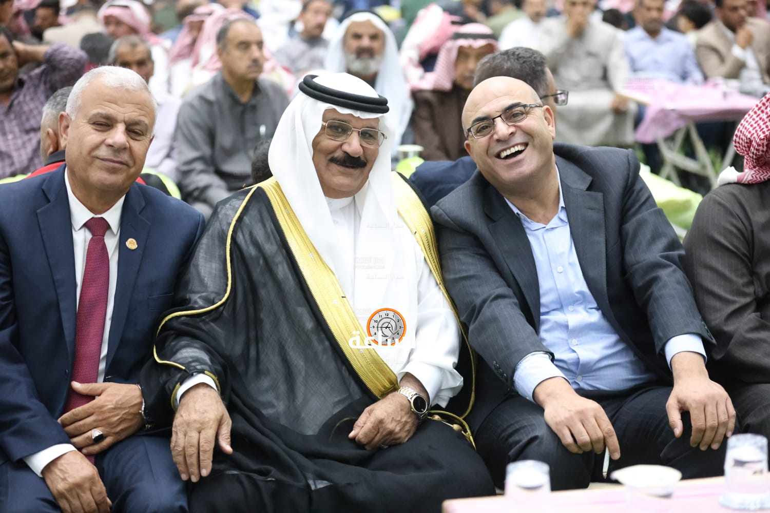 Madar Al-Saa Images 0.1618032044539407