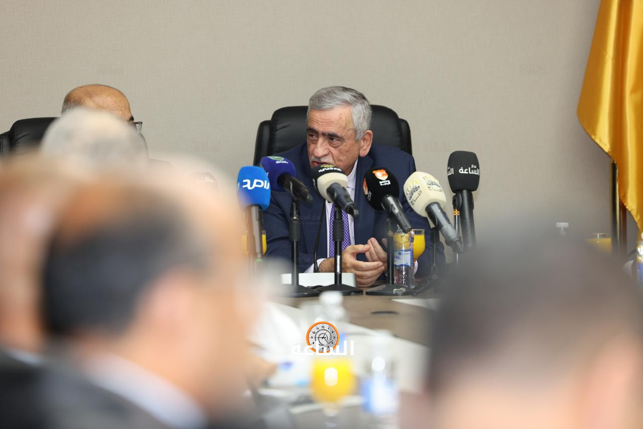 Madar Al-Saa Images 0.7774581632322466