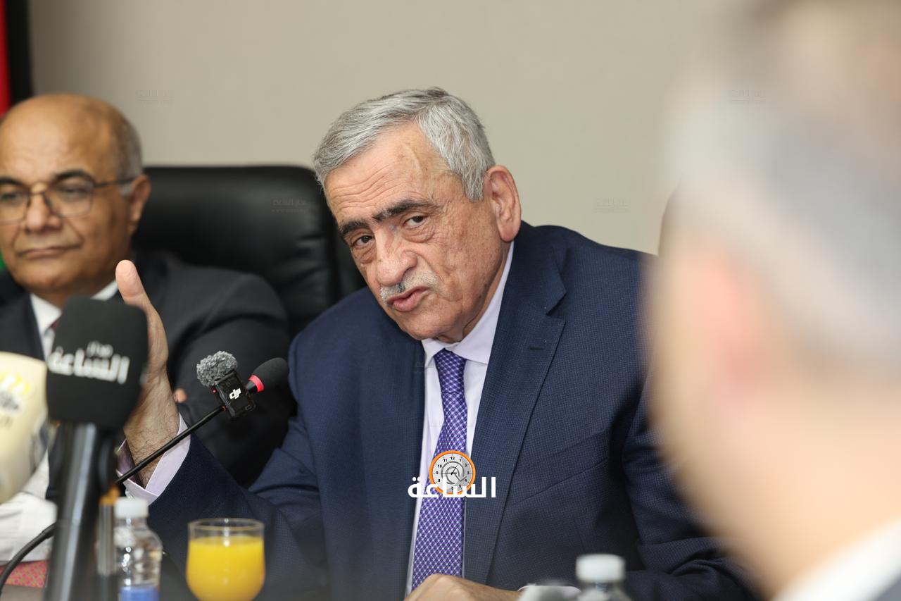 Madar Al-Saa Images 0.18382466670927178