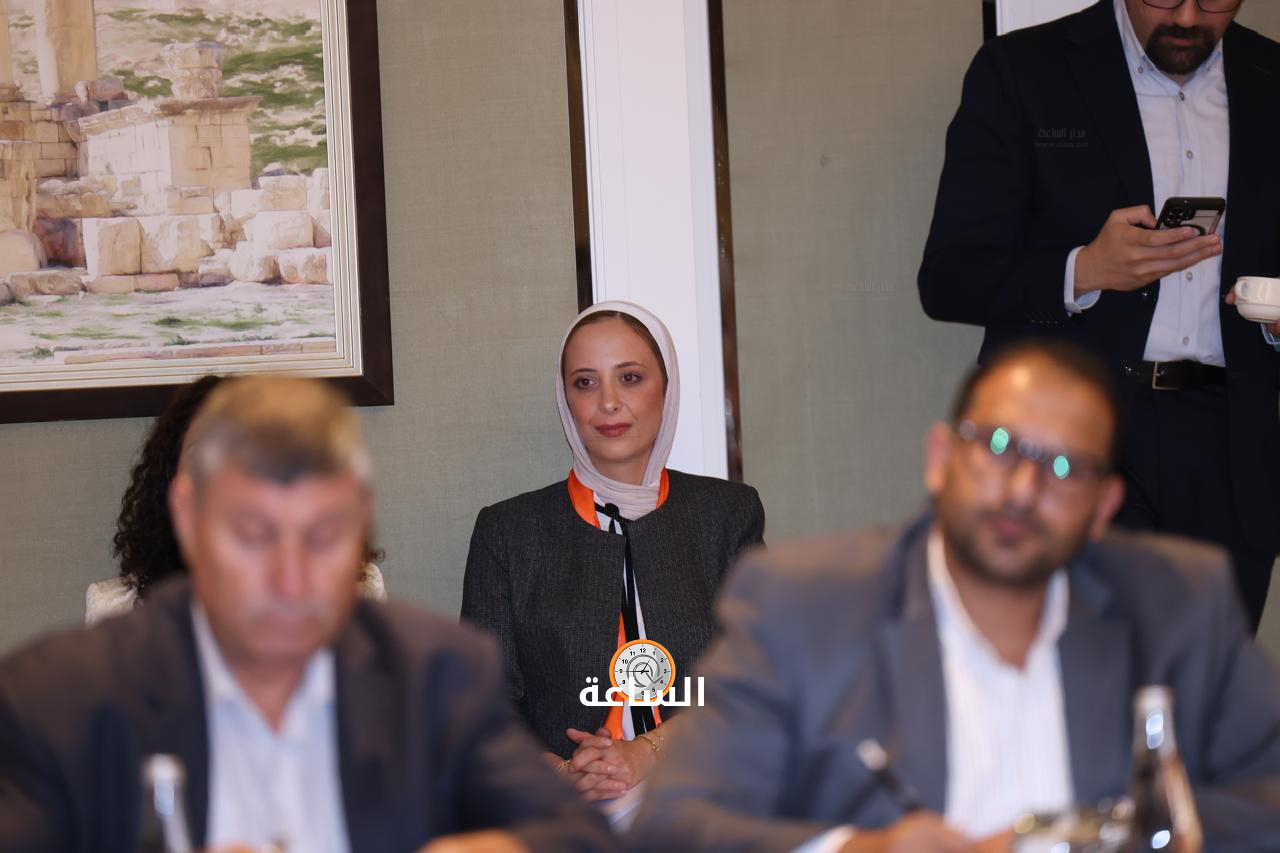 Madar Al-Saa Images 0.27415797673475806