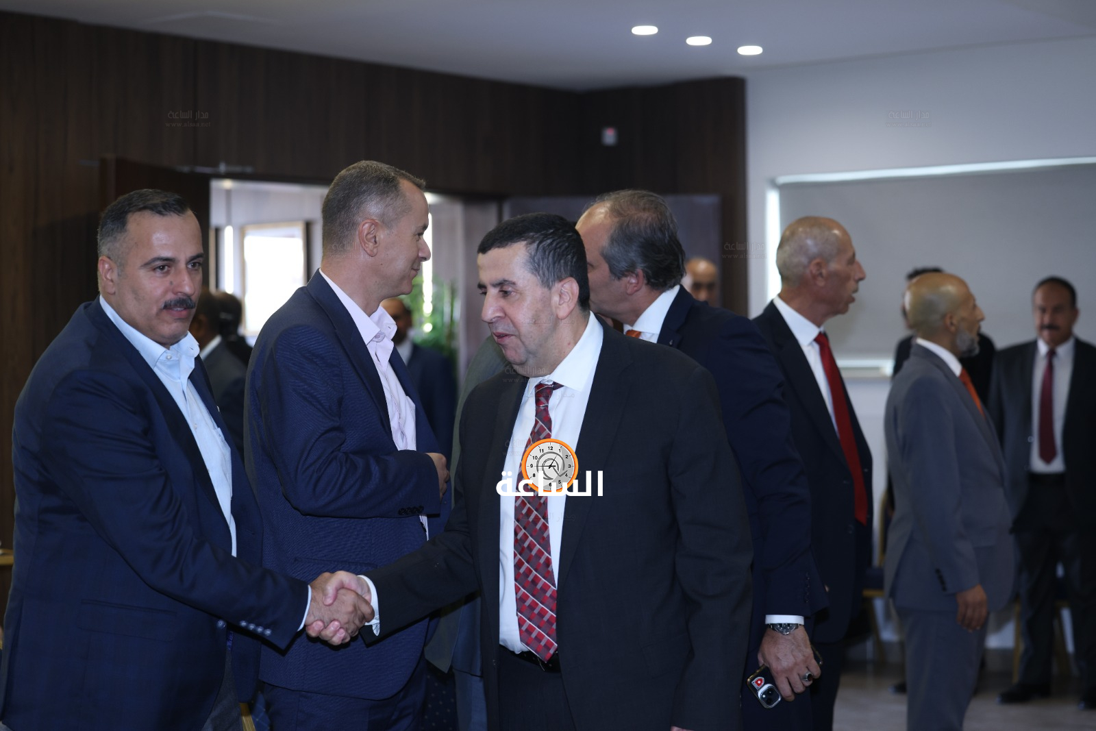 Madar Al-Saa Images 0.10618287779210711